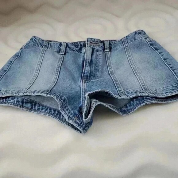 Forever 21 Pants - SHORTS